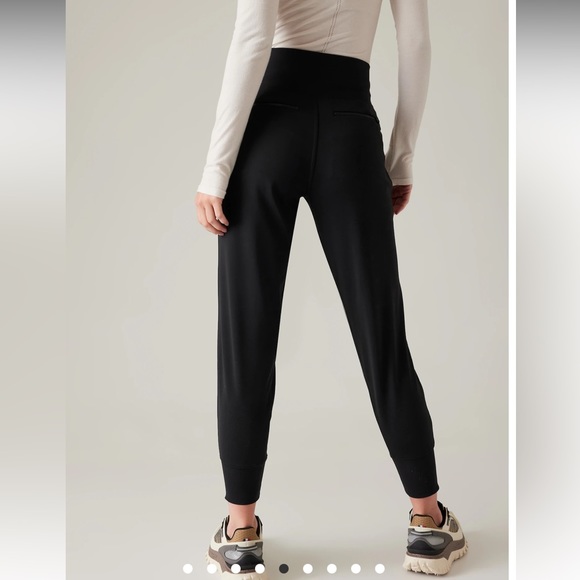 Athleta Venice Joggers - Black - medium - Picture 4 of 13